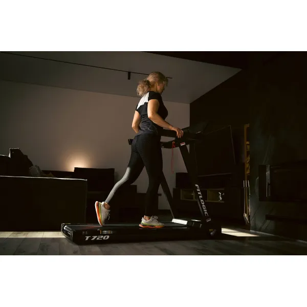 Бігова доріжка FitLogic T720
