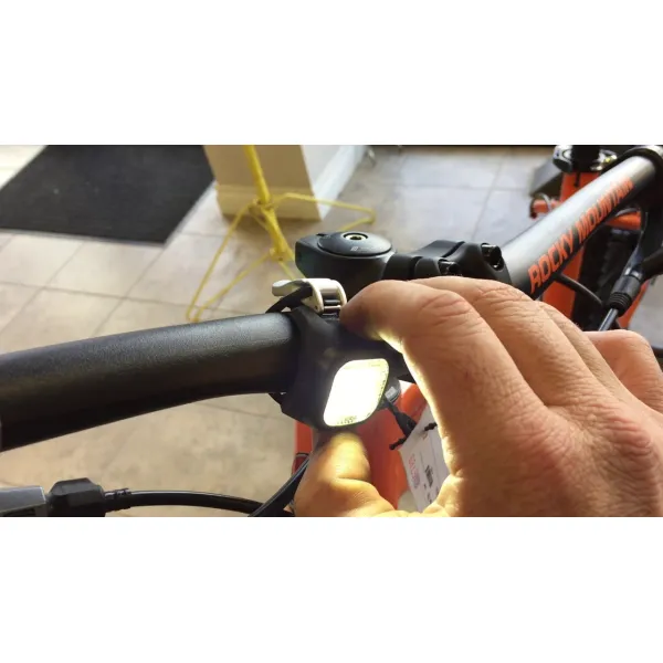 Мигалка задняя Knog Blinder Mini Dot Rear 11 Lumens Black