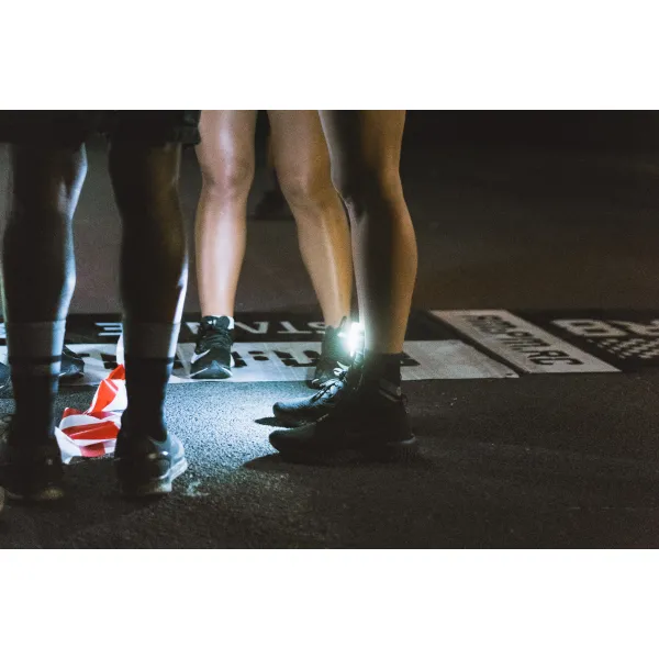 Мигалка задня Knog Plus Rear 20 Lumens Black