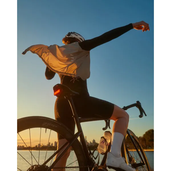 Мигалка задня Knog Blinder Link Saddle