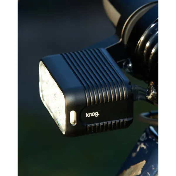Фара Knog Blinder X 1800 + 10,000 mAh Battery